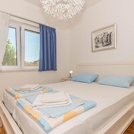 Apartments Villa Tribunj Tribalj 외부 사진
