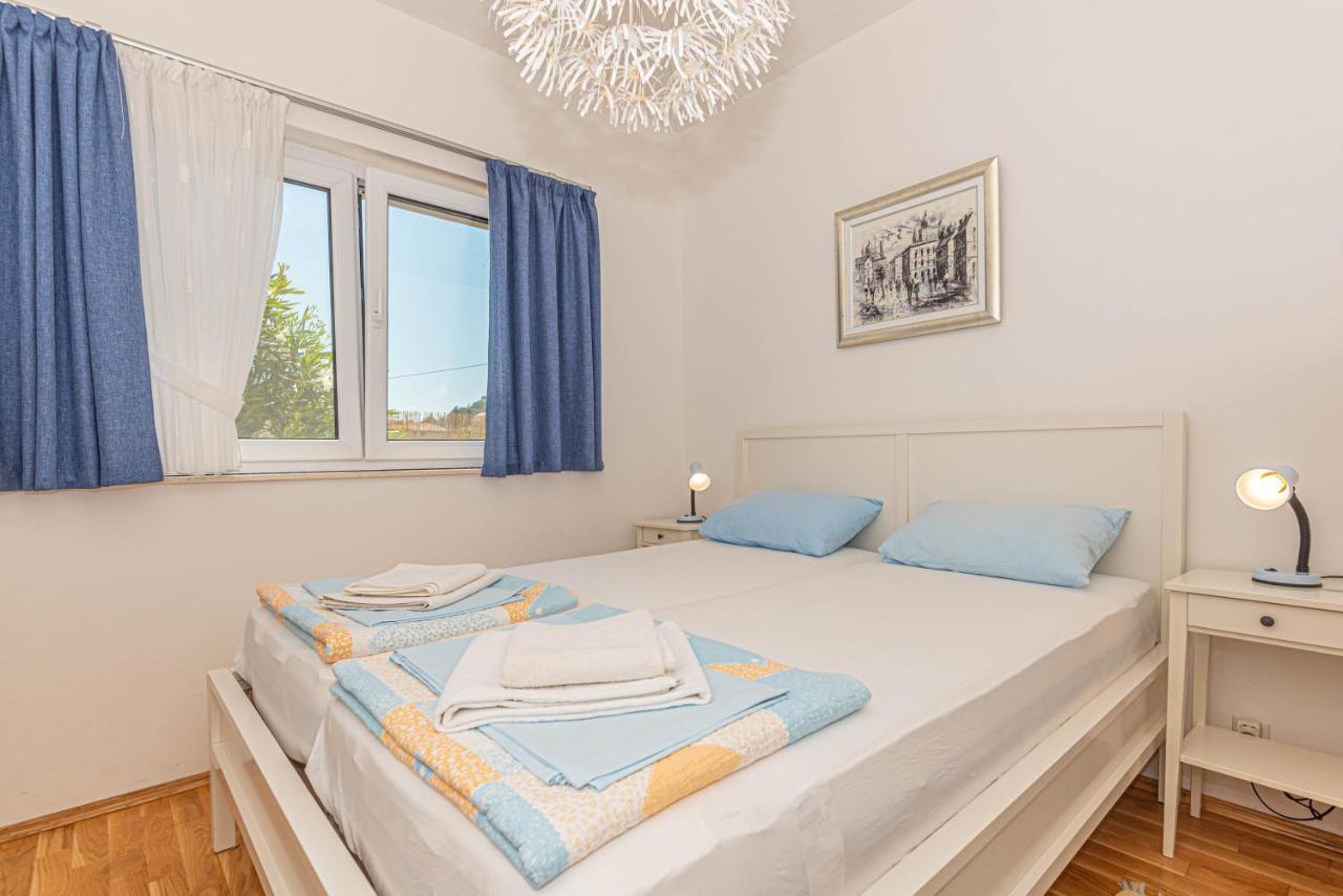 Apartments Villa Tribunj Tribalj 외부 사진