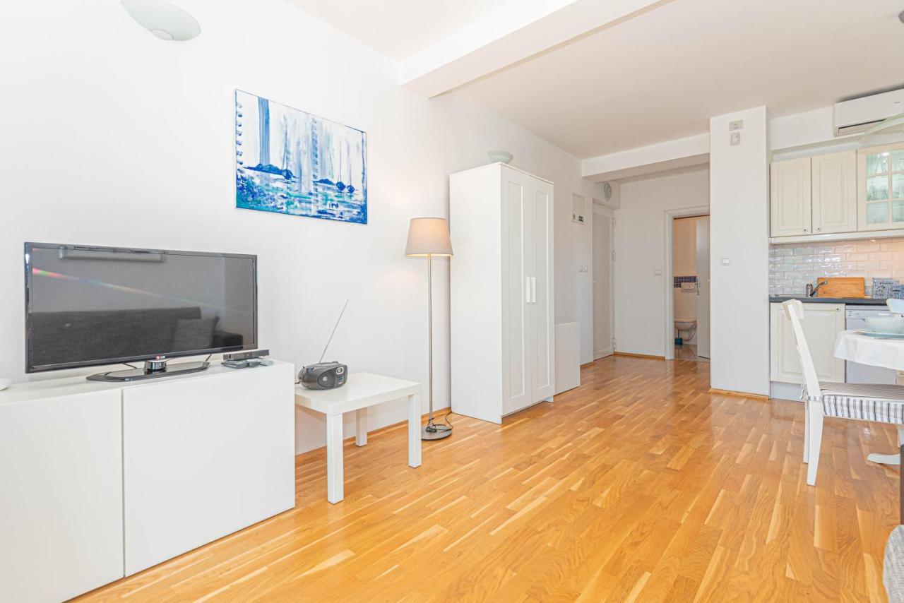 Apartments Villa Tribunj Tribalj 외부 사진