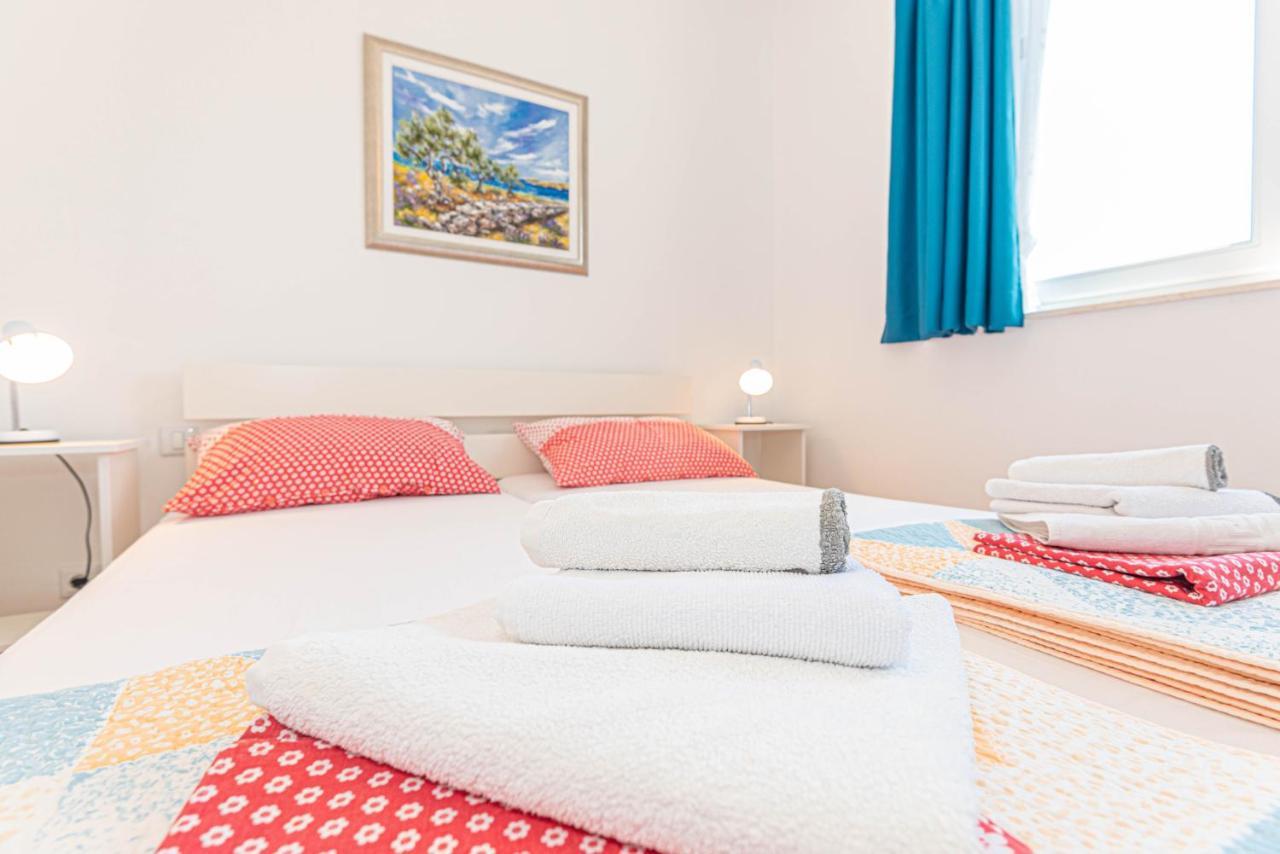 Apartments Villa Tribunj Tribalj 외부 사진