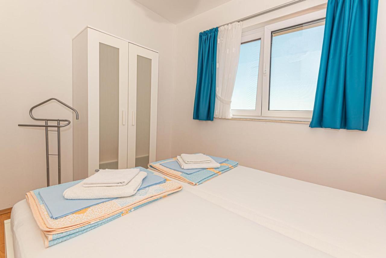 Apartments Villa Tribunj Tribalj 외부 사진