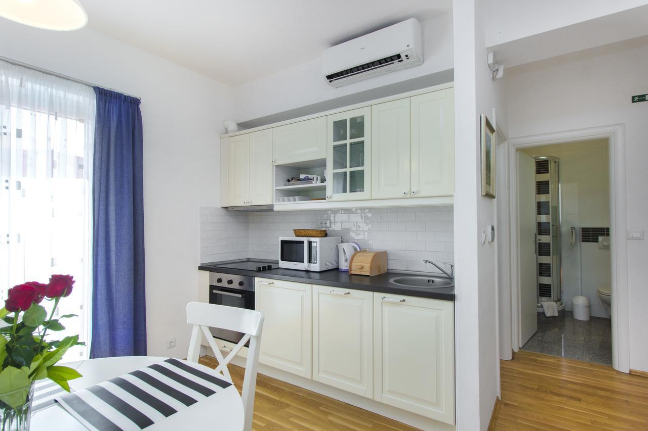 Apartments Villa Tribunj Tribalj 외부 사진