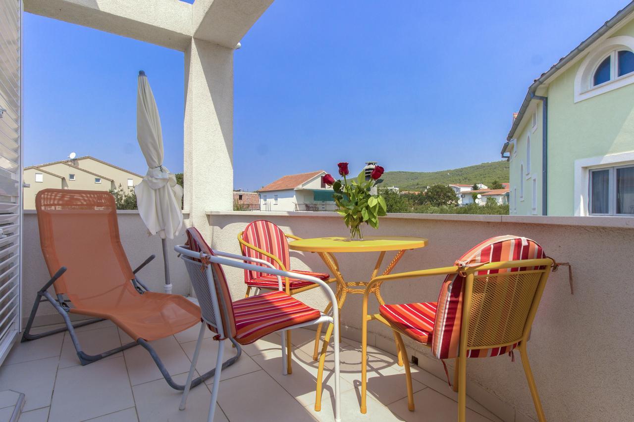 Apartments Villa Tribunj Tribalj 외부 사진